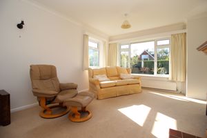 Living Area- click for photo gallery